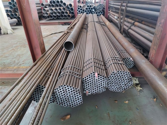 儋州15crmog无缝钢管